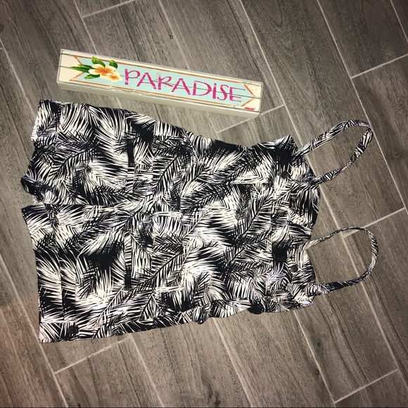 Guess romper - Picture 4 of 4